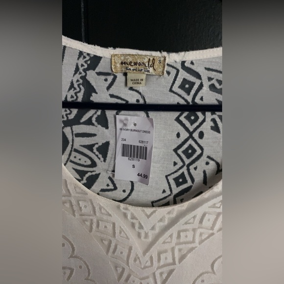 Oneworld Small Ivory Burnout Maxi Dress - Picture 4 of 10